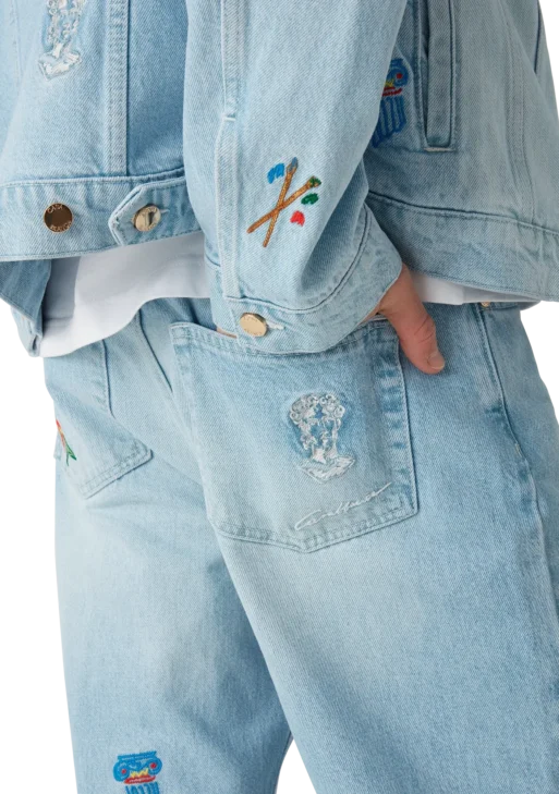 Light Vintage Wash Embroidered Motif Jeans